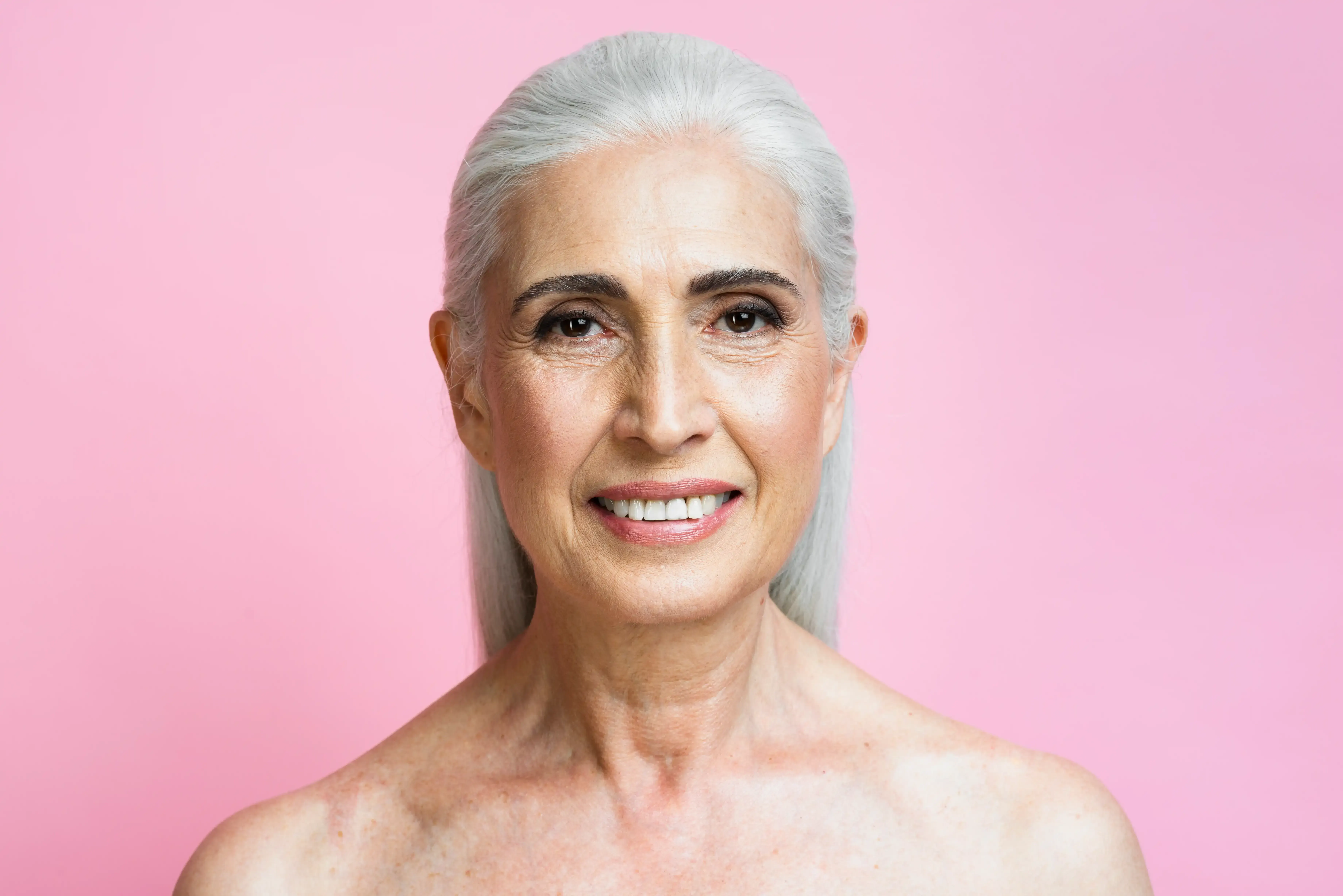 Illustration of collagen loss and muscle movement causing lip lines at Healthy Enhancements Wellington